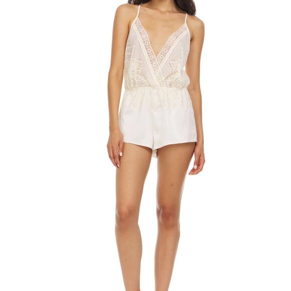 Flora Nikrooz Lingerie Genevive Romper Antique White NEW Honeymoon Outfit - Picture 1 of 11